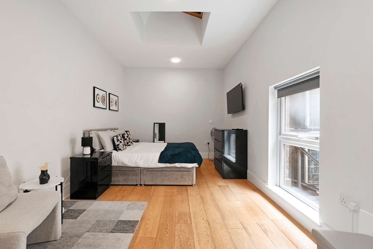 Flat 1 52 Tottenham Court Road, photo 3 of 5