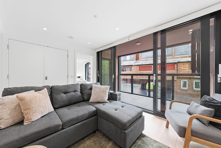 Flat 1 155 Drummond Street, photo 2 of 5