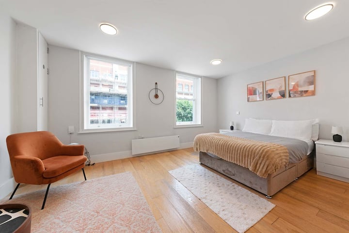 Flat 2 52 Tottenham Court Road, photo 2 of 5